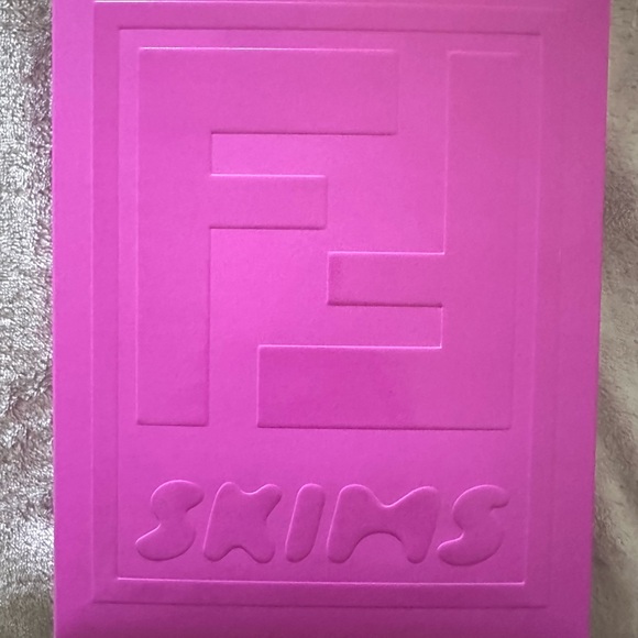 Fendi x Skims bralettes 2-pack BNIB - Picture 6 of 8